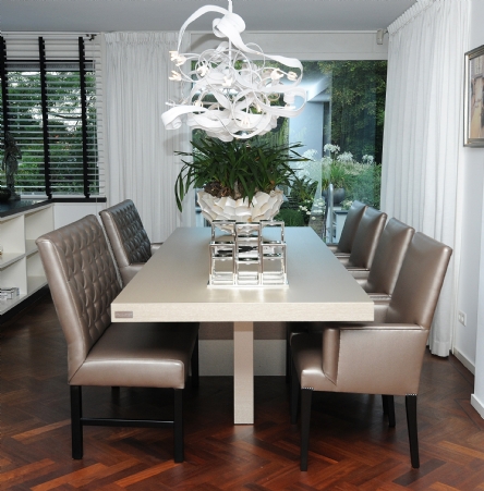 Avalon Dining table 